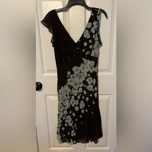 Studio Y - V-neck Dress Brown with light blue floral pattern Juniors 13